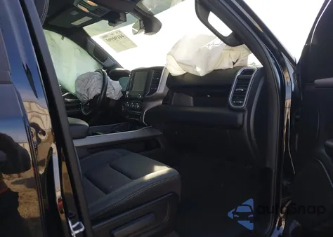 2021 Ram 1500 Big Horn 4X4 5'7 Box из США, поврежденный, VIN 1C6SRFFT6MN633895